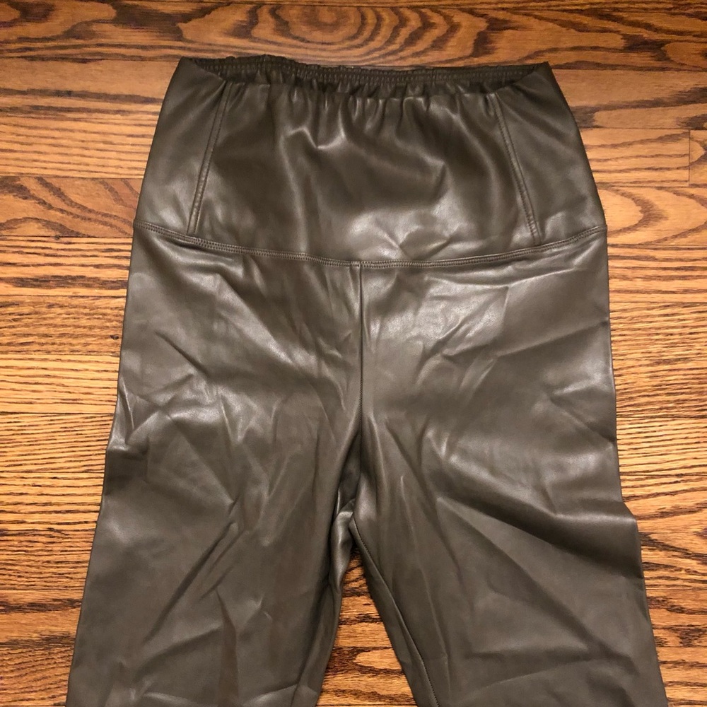 SOLD- Wilfred Free Daria Pant - Picture 5 of 8